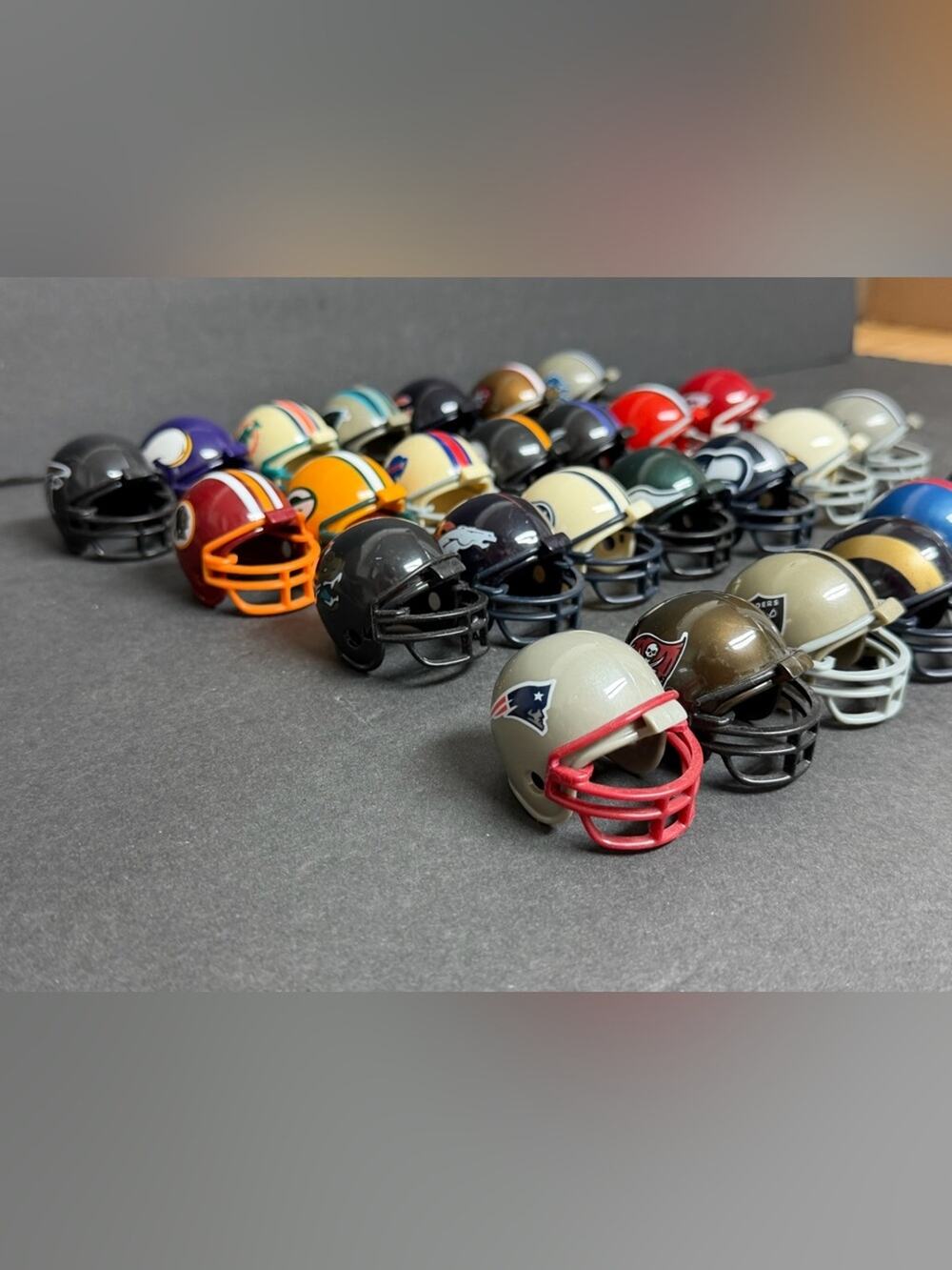 Riddell NFL Mini Micro Football Helmet Lot 28 of 32 Teams 2011 NICE